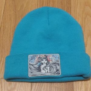 Ariel blue green beanie NWOT